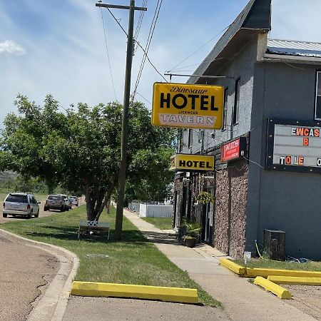Hotel Dinosaur & Newcastle Bar Drumheller Extérieur photo